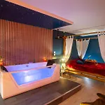 Twilight Star - Sauna & Private Cinema - Parking Amiens